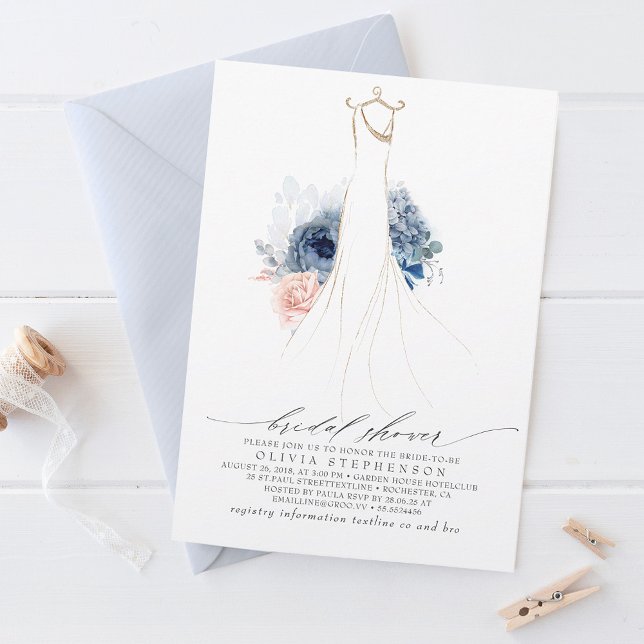 Dressblått och  blommor Möhippa Inbjudningar (Skapare uppladdad)