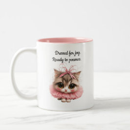 Dressed for joy, ready to pounce. – Kitten Mug Två-Tonad Mugg