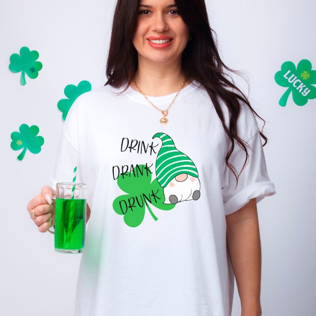 Drick Drunk Gnome Klöver St. Patrick's Day T Shirt (Skapare uppladdad)