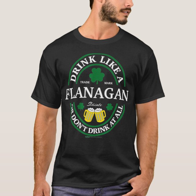 Drick som en Flanagan Shamrock-St patricks day T Shirt (Framsida)