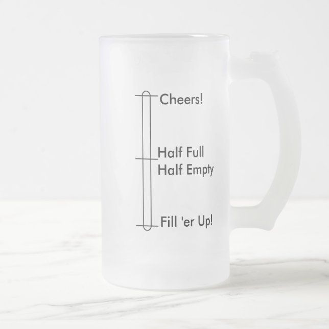 Dricka exponeringsglas. Klar glass ölmuggar Frostat Ölglas (Höger)