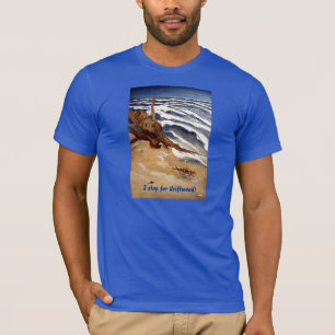 Driftwood vid strandT-tröja T-shirt