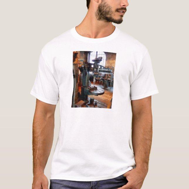 Drillborrpress nära fönster tee (Framsida)