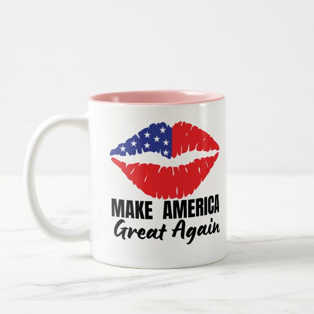 Drink Coffee, Support Trump 2024! Två-Tonad Mugg (Vänster)