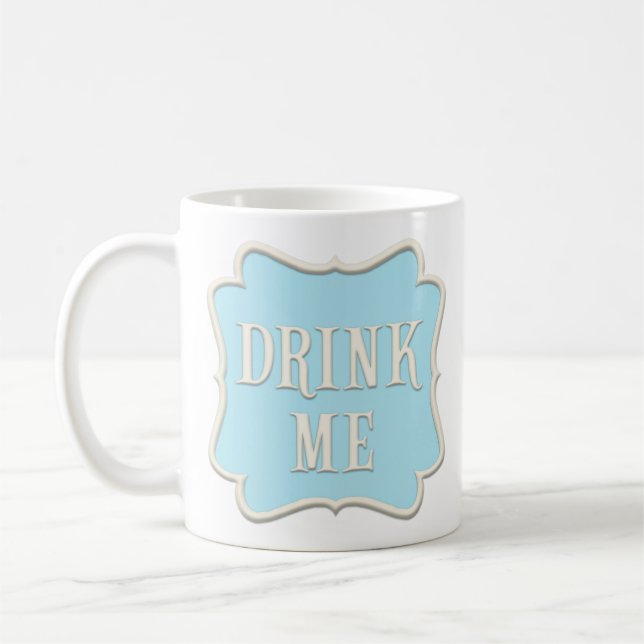 "Drink Me" Fairytale Tea Party Pastel Blue Kaffemugg (Vänster)