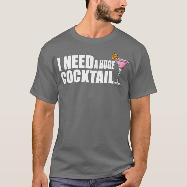 drinking funny huge cocktail adult humor family t shirt (Framsida)