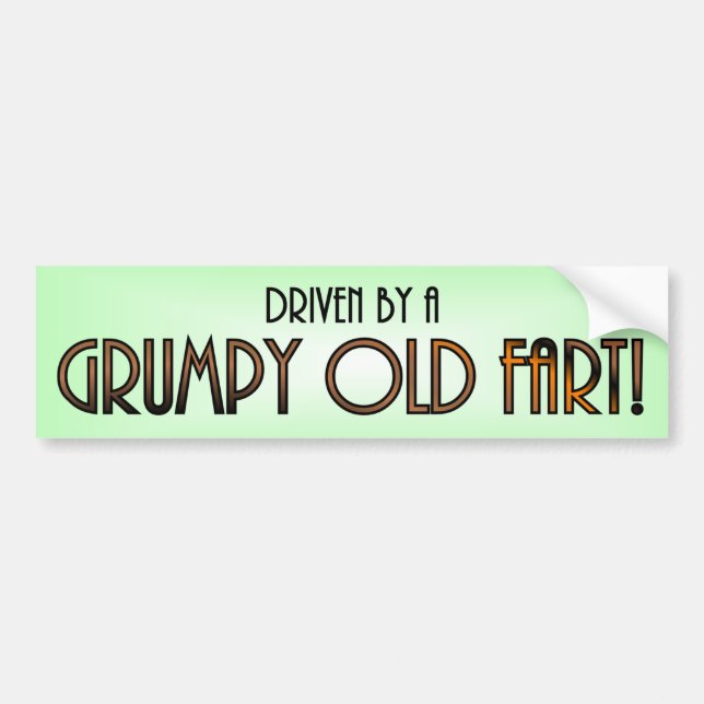 Driven av en grumpy Old Fart Bumper Sticker Bildekal (Framsidan)