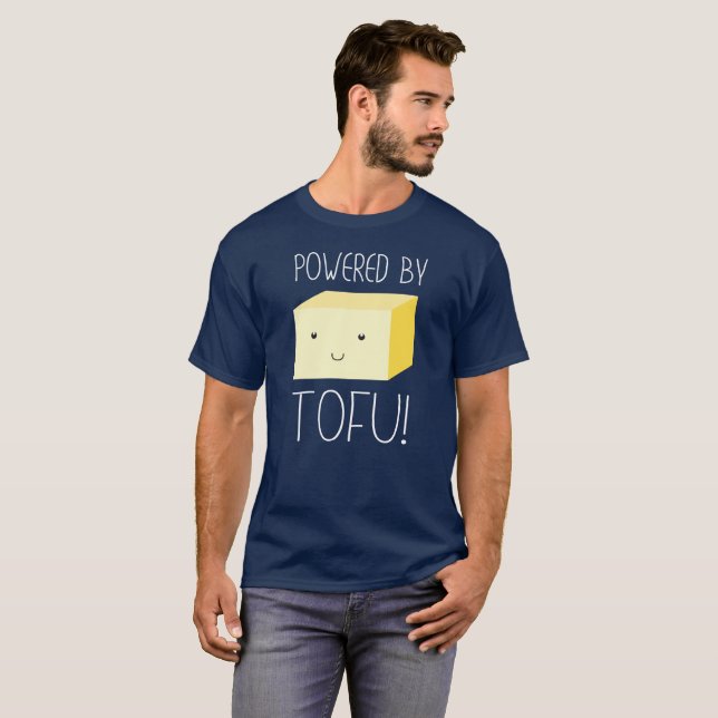 Drivit av tofuen med den illustrerade le tofuen tee shirt (Hel framsida)