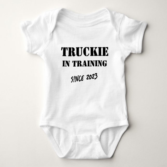 Drivrutin för anpassningsbar "Truckie in Training" T Shirt (Framsida)