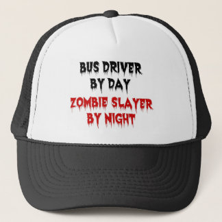 Drivrutinen buss per dag Zombie Sayer per natt Truckerkeps