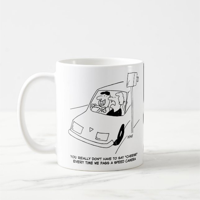 Drivrutinen säger ost när en hastighetskamera pass kaffemugg (Vänster)