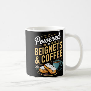 Drivs av Beignets och kaffe Roligt New Orleans-cit Kaffemugg