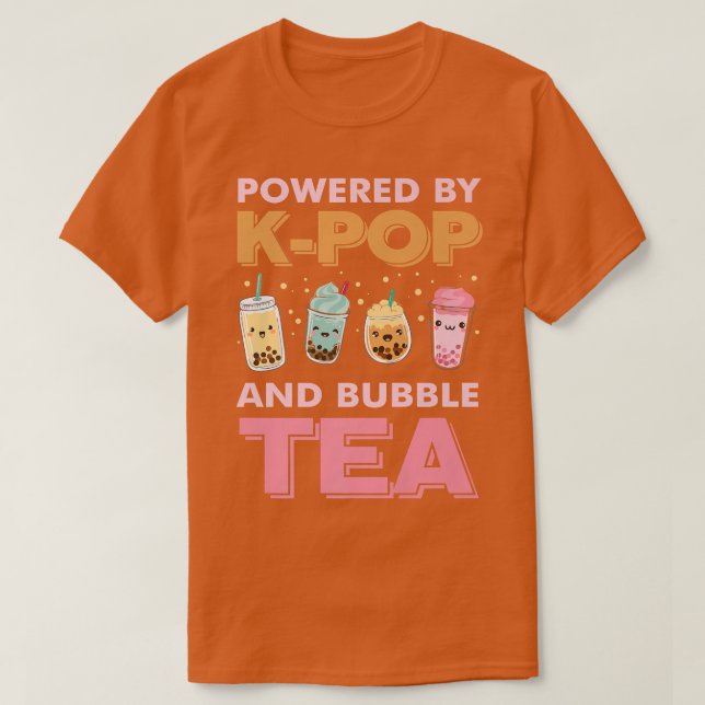 Drivs av K-Pop och Bubble Tea Boba KoreMusic T Shirt (Design framsida)