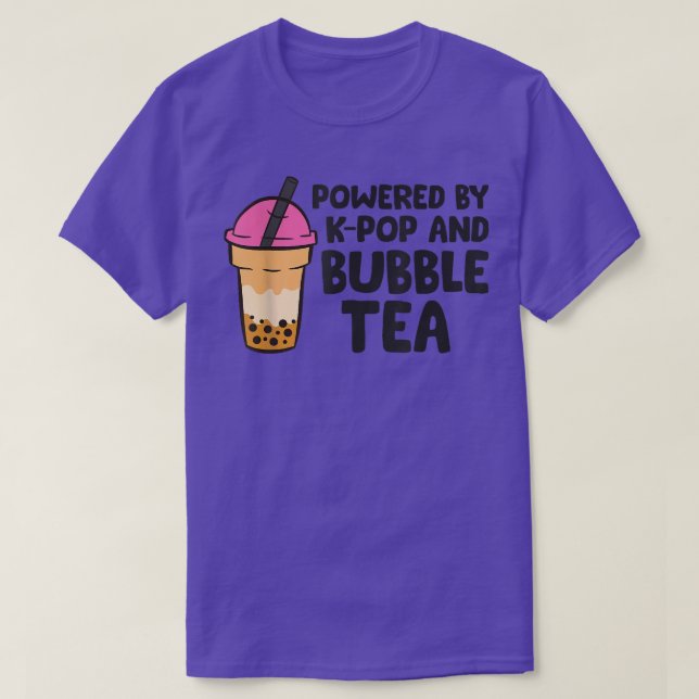 Drivs av K-pop och Bubble Tea T Shirt (Design framsida)