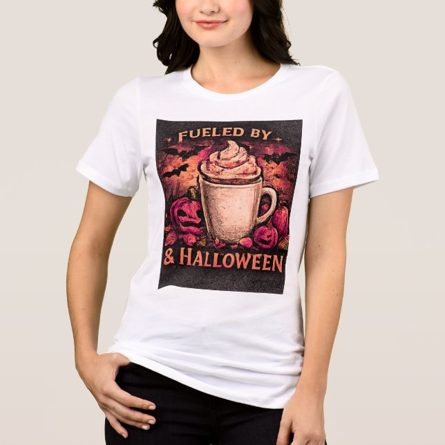 Drivs Av Kaffe & Halloween Roligt Höst Grafisk  T Shirt (Framsida)