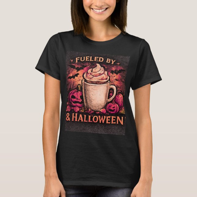 Drivs Av Kaffe & Halloween Roligt Höst Grafisk  T Shirt (Framsida)