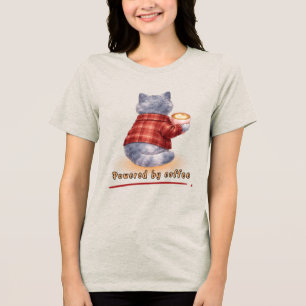 "Drivs av kaffe" katt som håller en kopp kaffe T Shirt