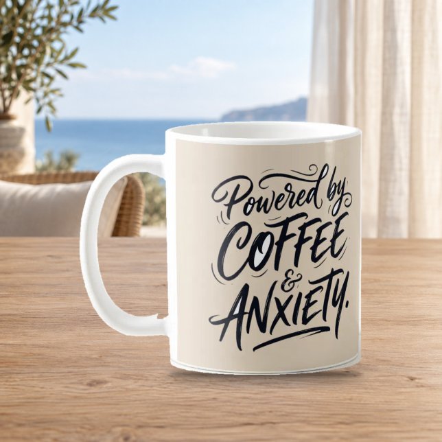 Drivs av kaffe och ångest Rolig skriptmugg Kaffemugg (Skapare uppladdad)