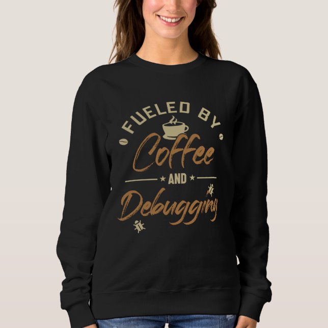 Drivs av kaffe och felsökning av fullstackprogramv t shirt (Framsida)