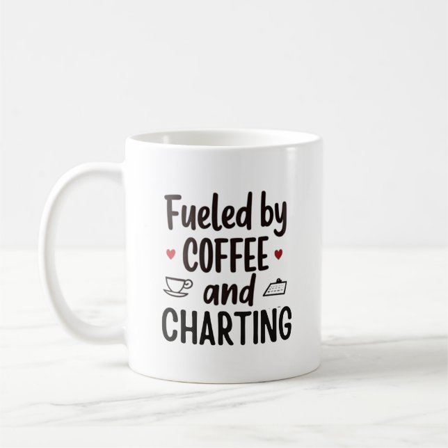 Drivs av kaffe och journalföring – rolig sjuksköte kaffemugg (Vänster)