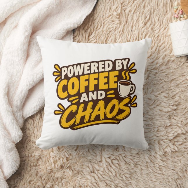 Drivs av kaffe och kaos kudde (Filt)