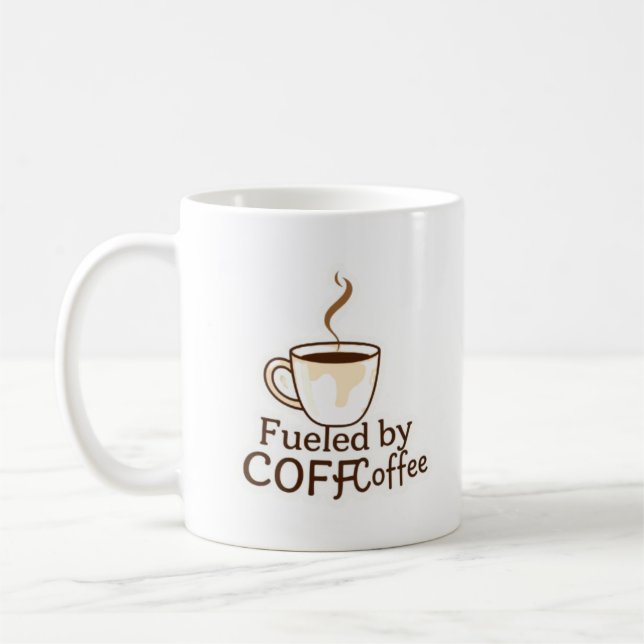 Drivs av kaffe Söt kaffeälskare typografi  Kaffemugg (Vänster)