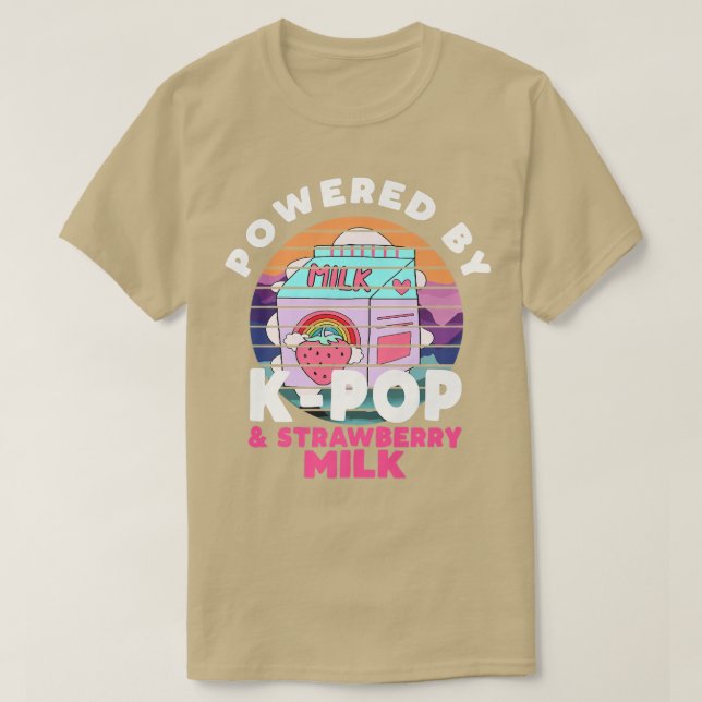 Drivs av KPop och Strawberry Mjölk Kawaii  T Shirt (Design framsida)