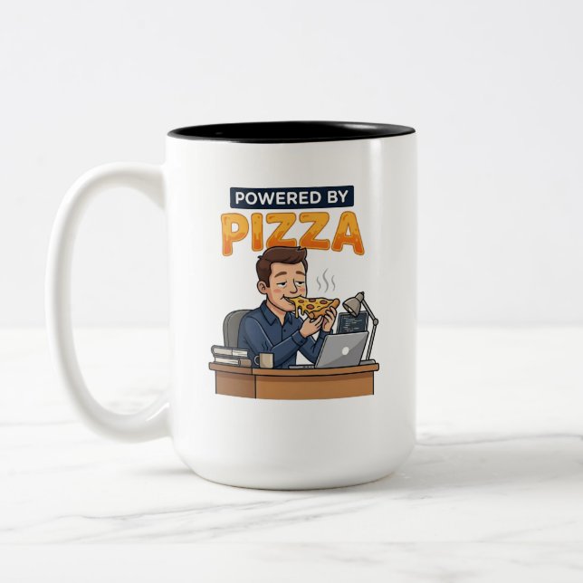 Drivs av Pizza - Rolig Programmerare & Spelare på  Två-Tonad Mugg (Vänster)