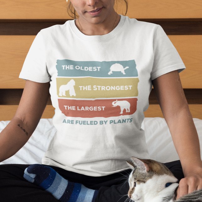 Drivs av plantor Vegan Vegetarian Retro T-Shirt (Skapare uppladdad)