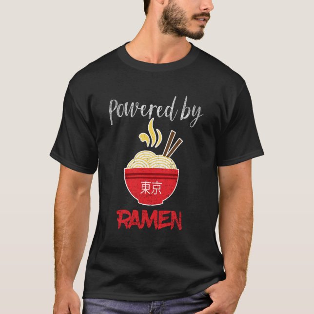 Drivs av Ra Noodle Top T Shirt (Framsida)