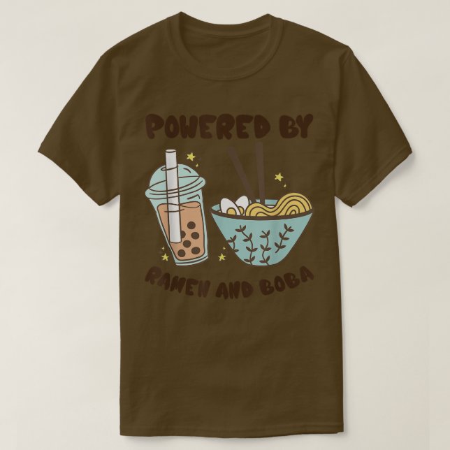 Drivs av Ramen och Boba Tea Japanska livsmedelsdju T Shirt (Design framsida)