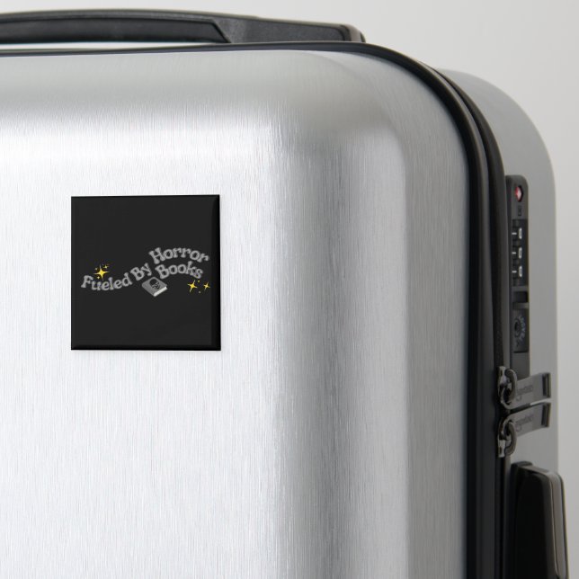 Drivs av skräckböcker magnet (In Situ (Luggage))