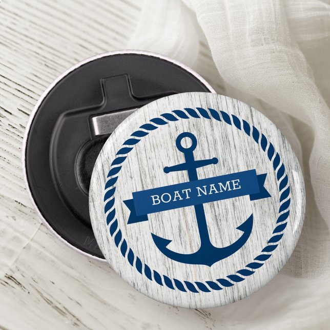 Drivträsbakgrunden för ankarrep gräns namn flasköppnare (Anchor rope border boat name driftwood background bottle opener)