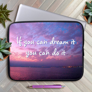 Dröm Det Gör Det Citat Lila Ocean Solnedgång Foto Laptop Sleeve