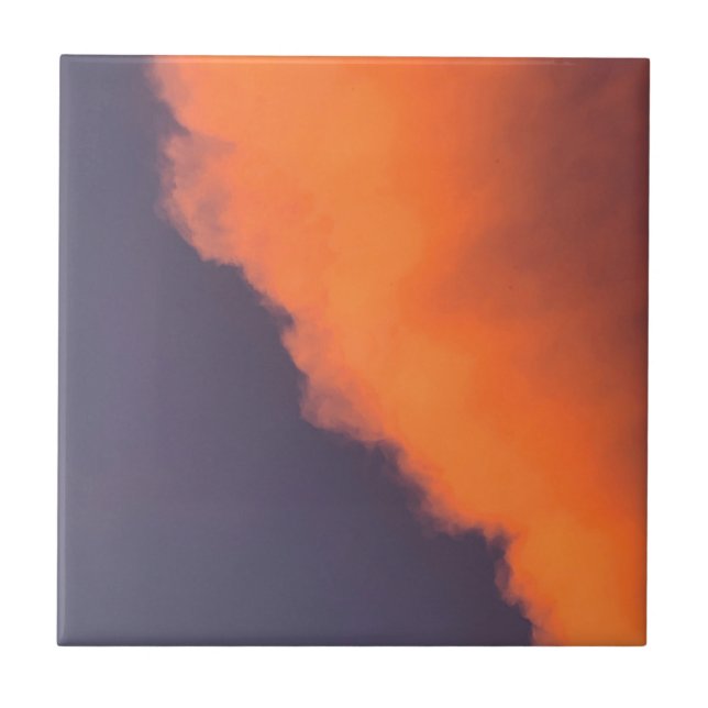 Drömliga, magiska moln i drömma, magiska färg kakelplatta (Framsidan)