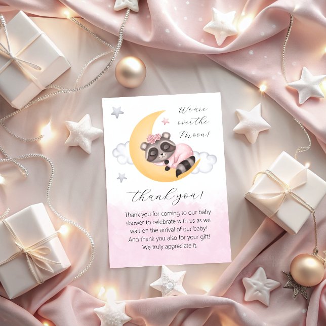 drömma om barnduschen i måne med rackokoner tack kort (dreamy over the moon raccoon girl baby shower thank you card)