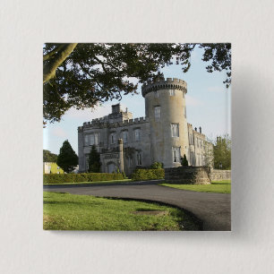Dromoland Castle sidoentré utan människor Knapp