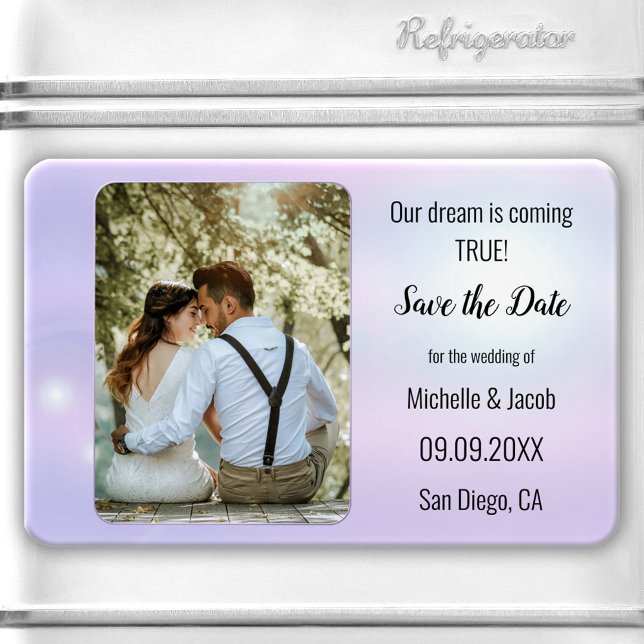Drömska lila blåa ljus Foto Spara datumet Magnet (Save the Date magnet featuring your own photo framed by a romantic dreamy lilac blue lights design.)