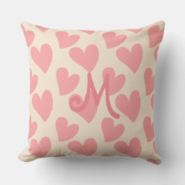 Drömska Pastell Rosa Hjärtan Monogrammerad Beige Kudde