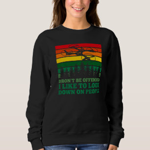 Drönare med kamera Pilot som ser ned på människor T Shirt