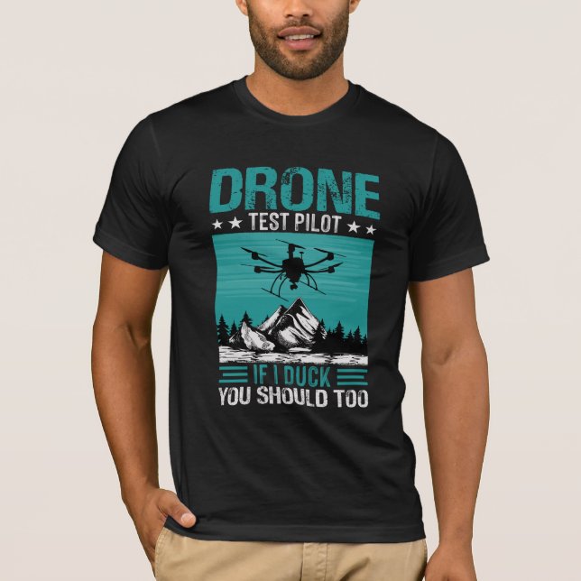 Drone Test Pilot Funny Saming T Shirt (Framsida)