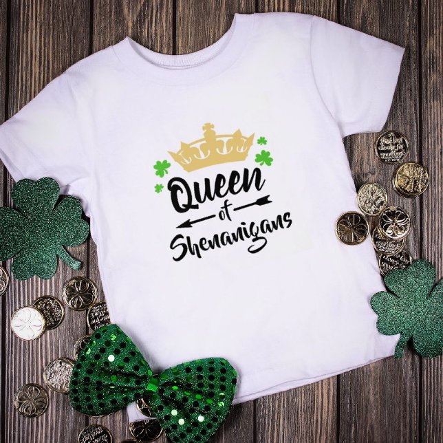 drottning av Shenanigans St. Patrick's Day T Shirt (Skapare uppladdad)
