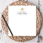 Drottning Bee, Guld, från Personligens Desk Anteckningsblock<br><div class="desc">Det här söt anteckningsblocket har en faux guld foil "Queen Bee" och din personanpassning. Använda mallformuläret för att lägga till texten.</div>