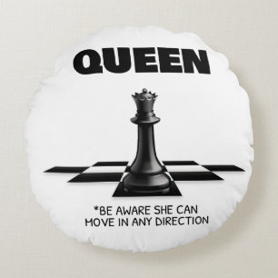 drottning Chess är Medveten. Hon kan röra sig i vi Rund Kudde