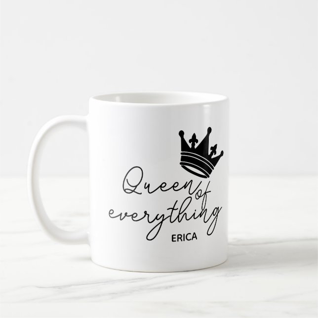Drottning över allt krona Roligt present till mamm Kaffemugg (Vänster)