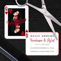 Drottning som spelar upp kvinninfotosdressor