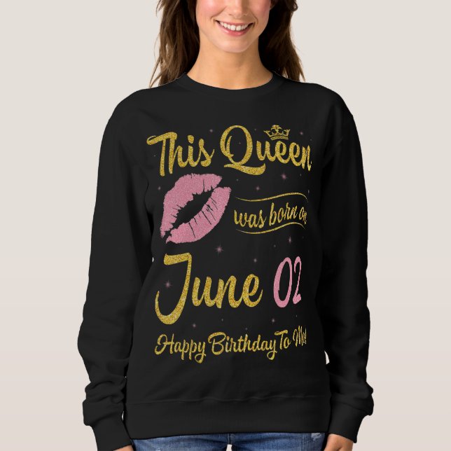 Drottningen föddes den 2 juni Grattis på födelseda T Shirt (Framsida)