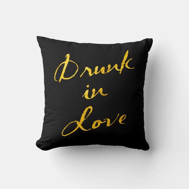 Drunk i Pillow Kärlek Guld & Black Kudde (Framsida)