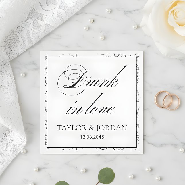 Drunk in Love Script Floral Wedding Custom  Pappersservett (Skapare uppladdad)