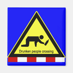 Drunken folk som korsar ⚠ thailändsk ⚠ magnet